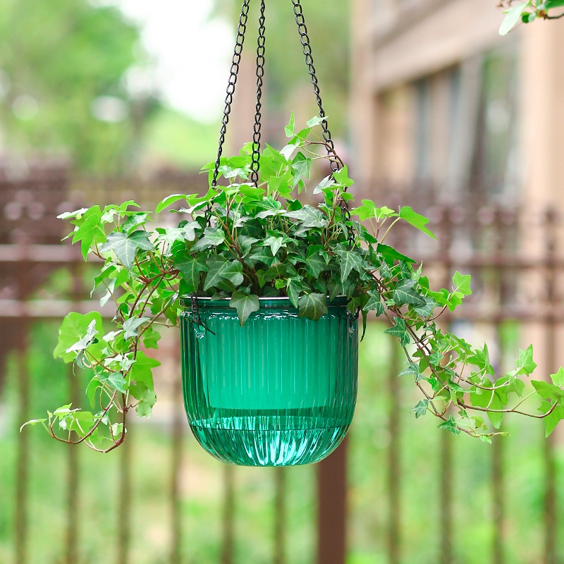 Hanging Plant Pots: A Creative Approach to Herb Gardening Indoors